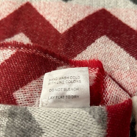 Charming Charlie scarf  - Picture 2 of 3